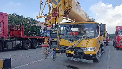 多種型號吊車出租，寧波吊車出租價格合理值得選擇-- 寧波眾連吊車出租公司