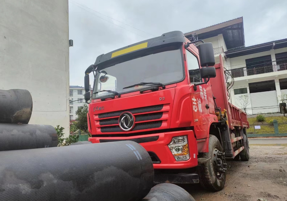 如果你在建始縣要租隨車吊，有哪些事項(xiàng)要注意？-- 建始志誠(chéng)吊裝有限公司