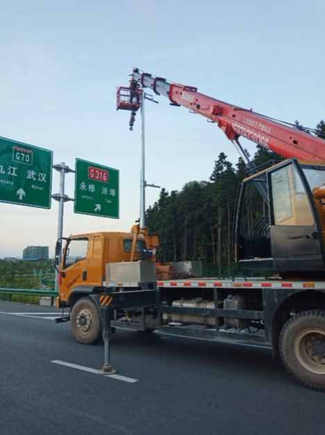 永修縣隨車吊出租的運輸范圍有限制嗎？-- 永修縣建峰吊裝吊車出租公司