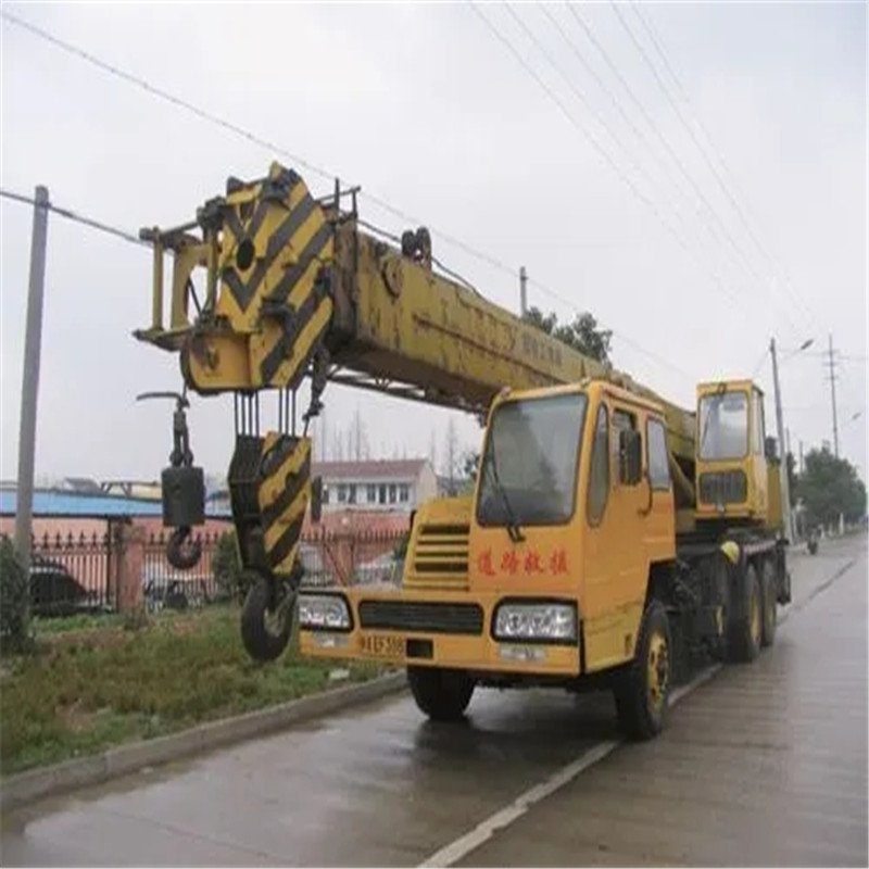 葫蘆島吊車租賃的注意事項(xiàng)-- 葫蘆島遠(yuǎn)大吊車出租公司