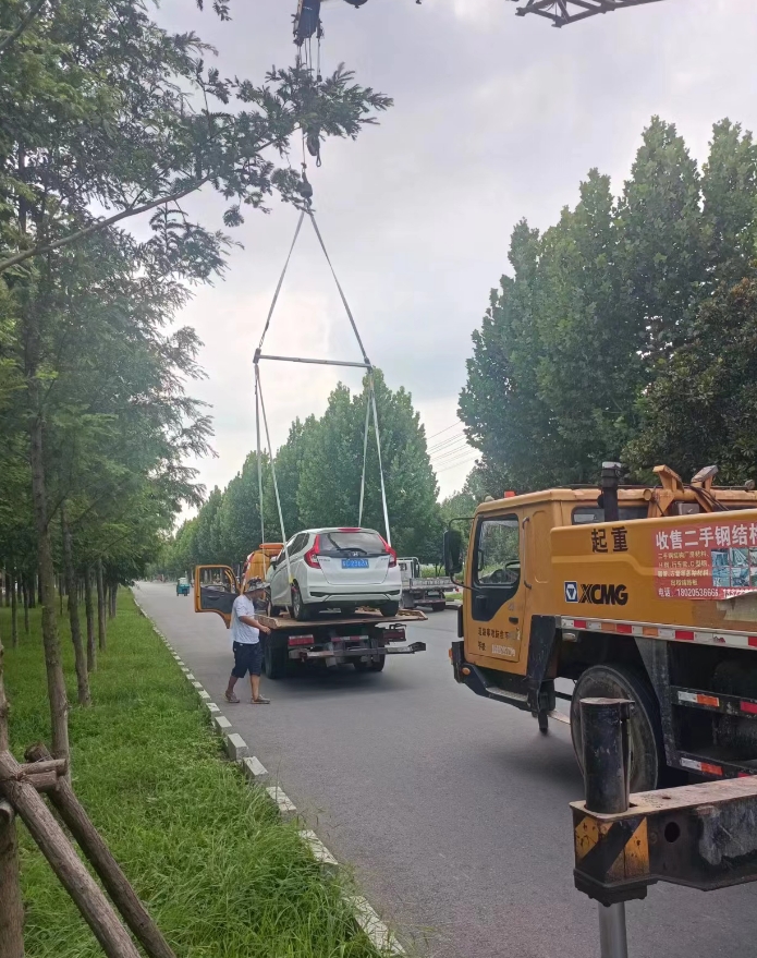 在隨車吊的施工操作過程中，有什么需要注意的嗎？-- 邳州市博力工程機(jī)械租賃服務(wù)部