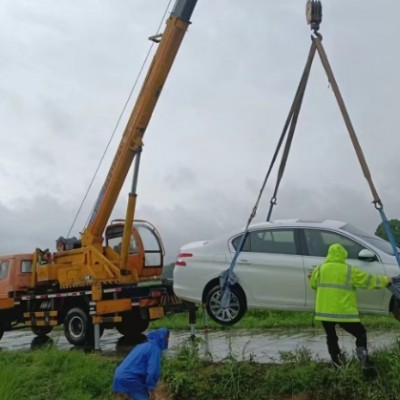 吊車司機(jī)經(jīng)驗(yàn)重要嗎，吊車出租費(fèi)用包