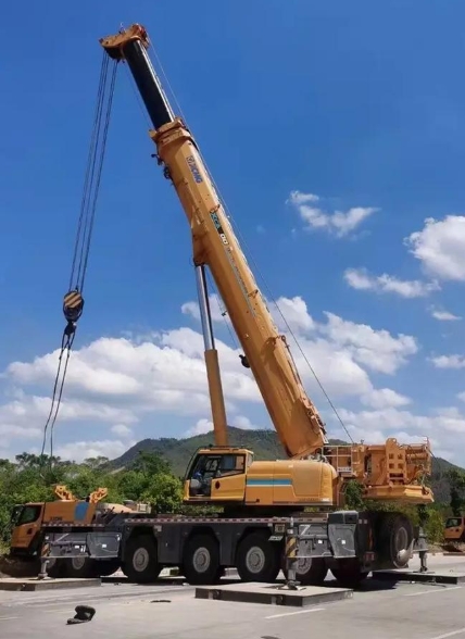 諸城吊車出租的性能要求通常包括以下幾個(gè)方面-- 諸城力江吊車租賃公司