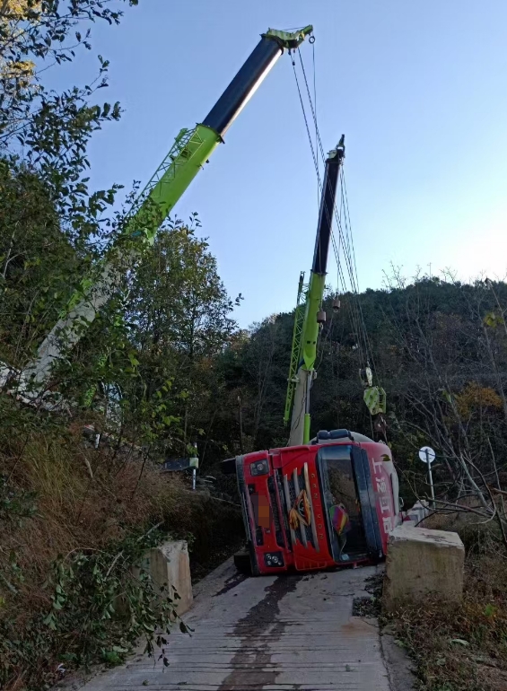 高端吊車(chē)租賃價(jià)格和普通吊車(chē)租賃價(jià)格差在哪？-- 云南翔源工程機(jī)械有限公司