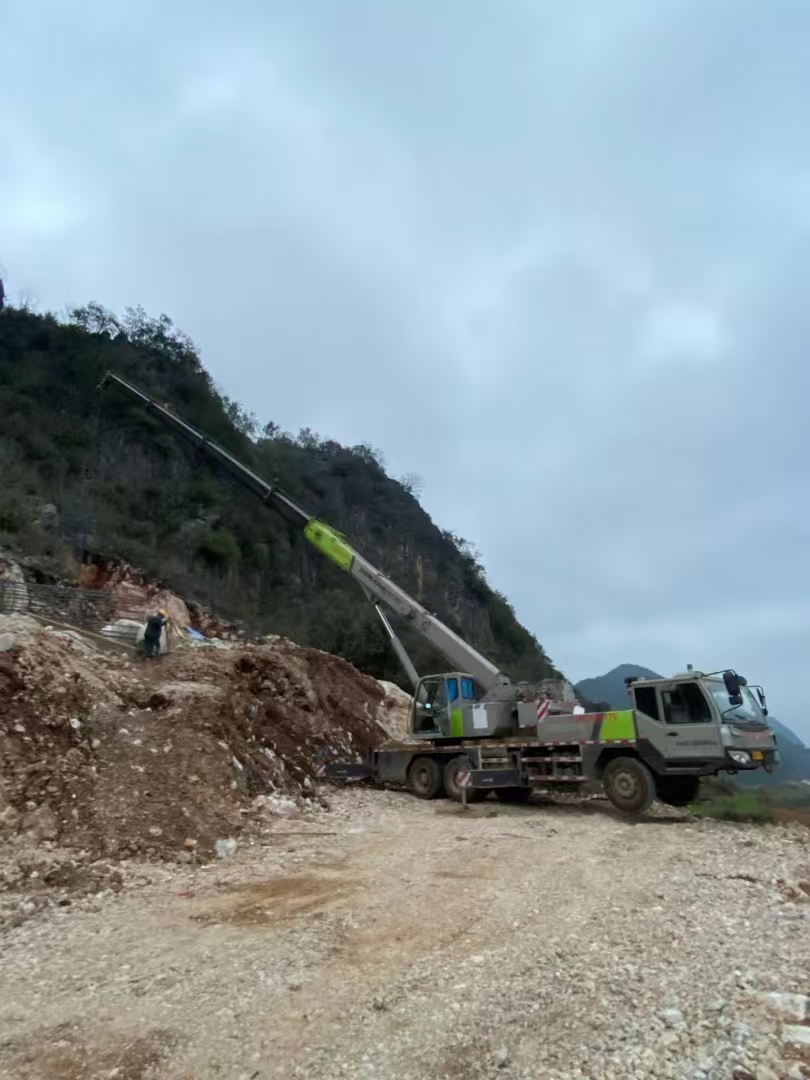 在硯山租吊車，咋確認(rèn)租車公司有無(wú)隱藏收費(fèi)？-- 硯山縣峻銘機(jī)械設(shè)備租賃服務(wù)部