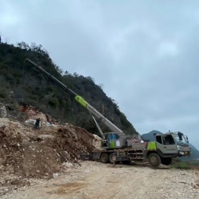 在硯山租吊車，咋確認(rèn)租車公司有無隱