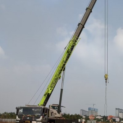 葫蘆島市建筑工地吊運難？專業(yè)吊車出